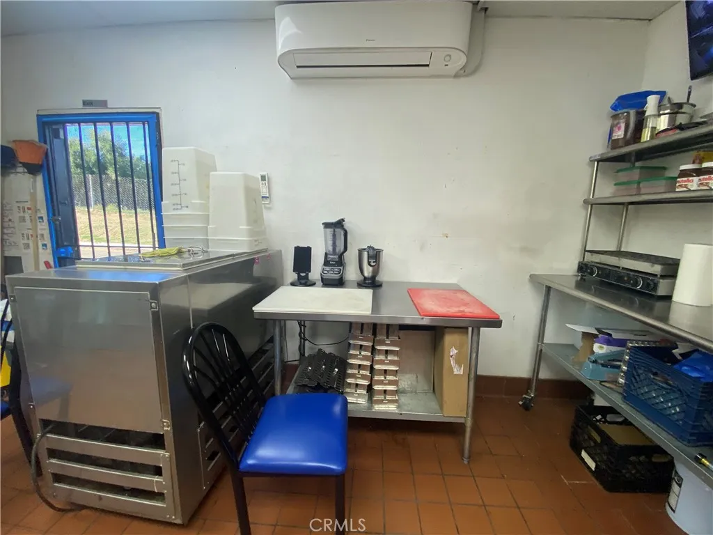 Additional image 36 of 540 W 4th Street, Perris, CA 92570