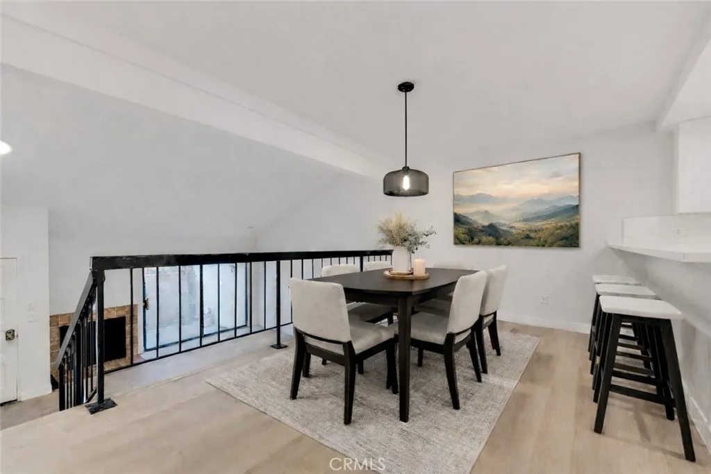 Additional image 49 of 18423 Collins Street Unit A, Tarzana, CA 91356