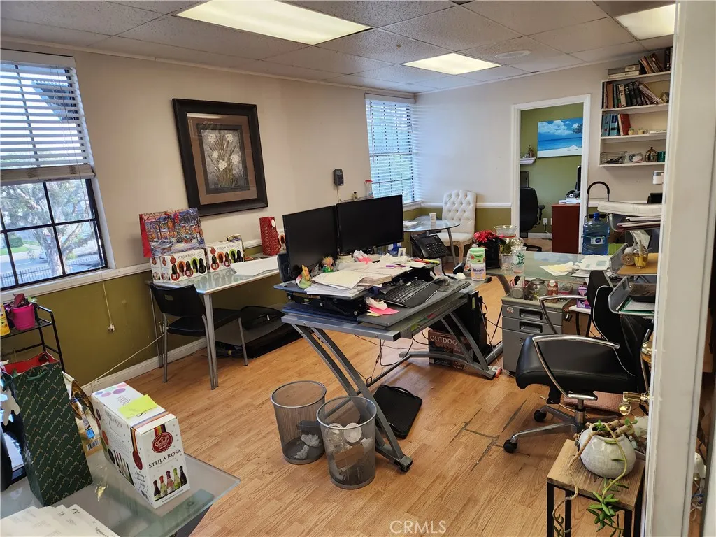 Additional image 4 of 960 W 17th St, Santa Ana, CA 92706