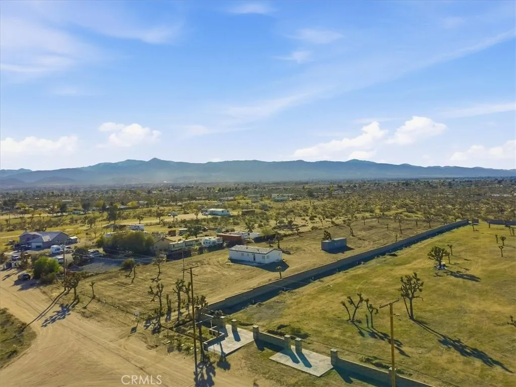 Additional image 2 of 11878 Pacific Road, Phelan, CA 92371