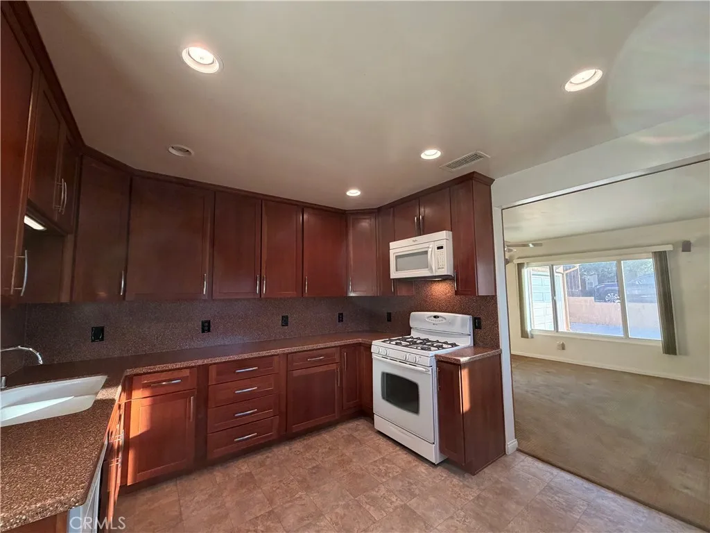 Additional image 6 of 35254 Mountain View St, Yucaipa, CA 92399