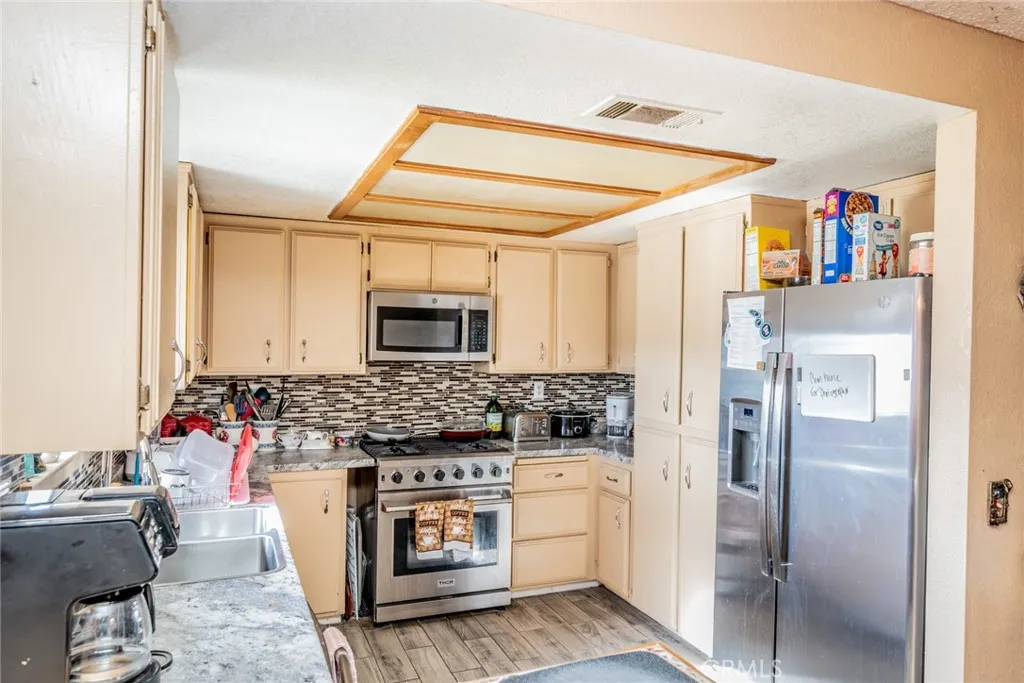 Additional image 18 of 4637 Luna Road, Phelan, CA 92371