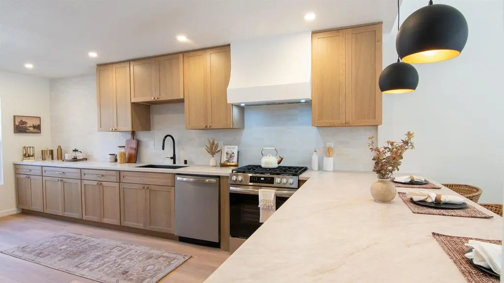 Additional image 37 of 15662 Via Calanova, San Diego, CA 92128