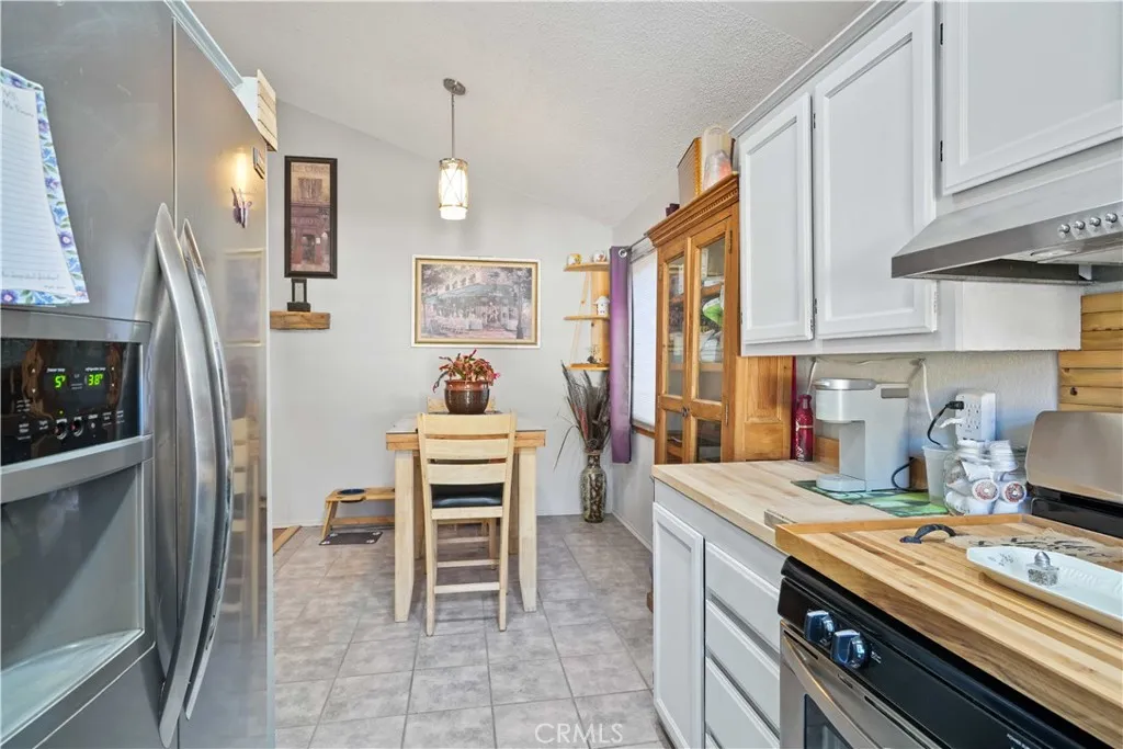 Additional image 7 of 20060 Shadow Island Drive, Canyon Country, CA 91351