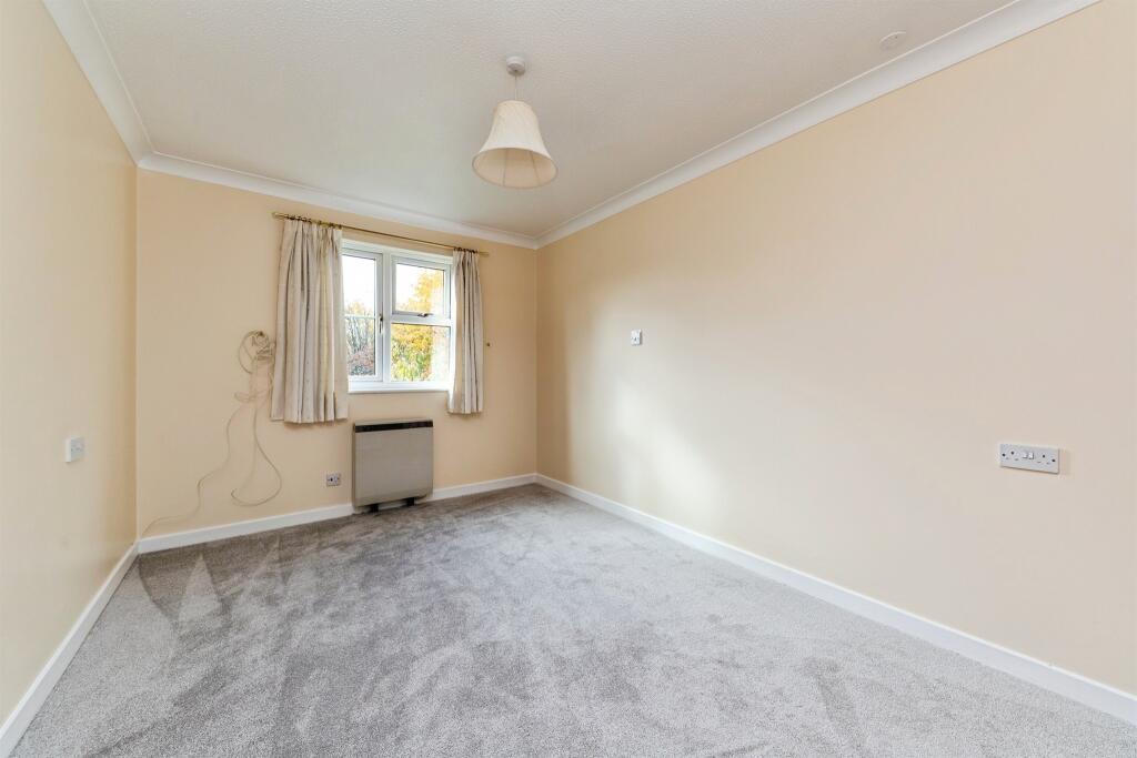 Additional image 5 of Roseacre Gardens, Welwyn Garden City