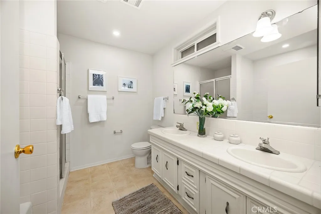 Additional image 27 of 5052 Newcastle, Encino, CA 91316