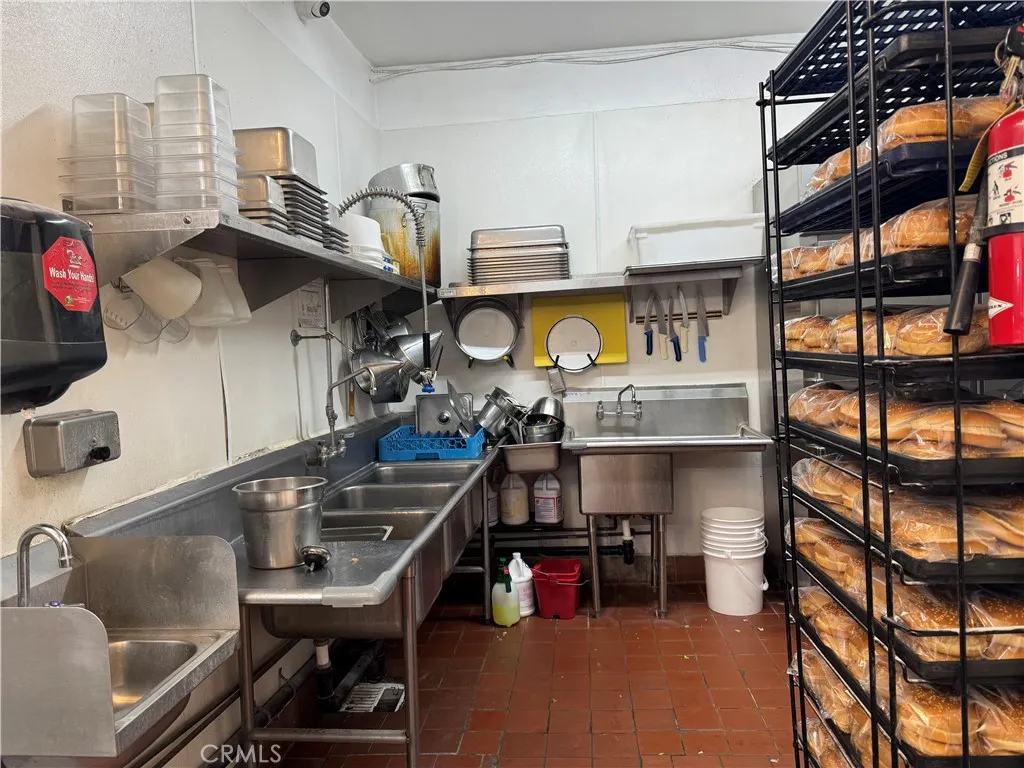 Additional image 28 of 10501 Hole Avenue, Riverside, CA 92505