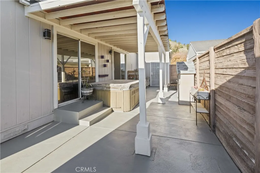 Additional image 25 of 20060 Shadow Island Drive, Canyon Country, CA 91351