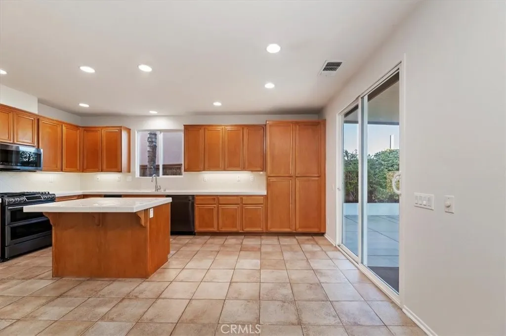 Additional image 15 of 40355 Miklich Dr, Murrieta, CA 92563