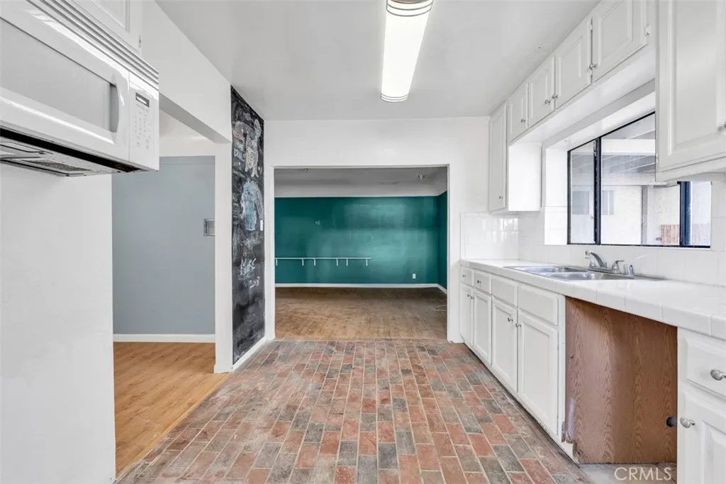 Additional image 45 of 11311 Burbank Boulevard, North Hollywood, CA 91601