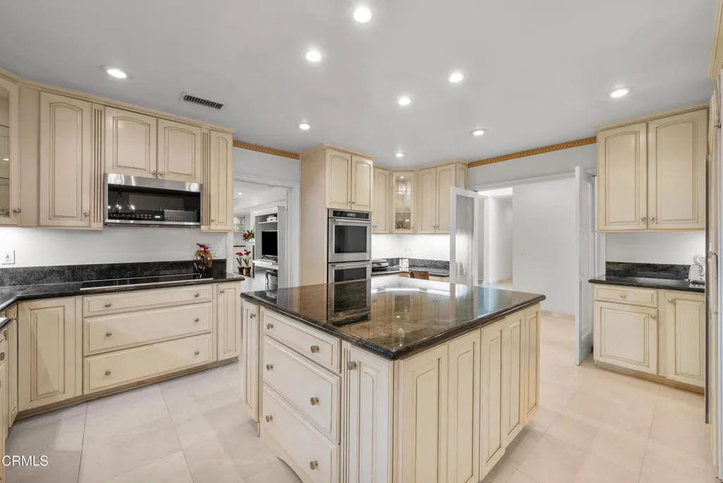 Additional image 24 of 4240 Reyes Drive, Los Angeles, CA 91356