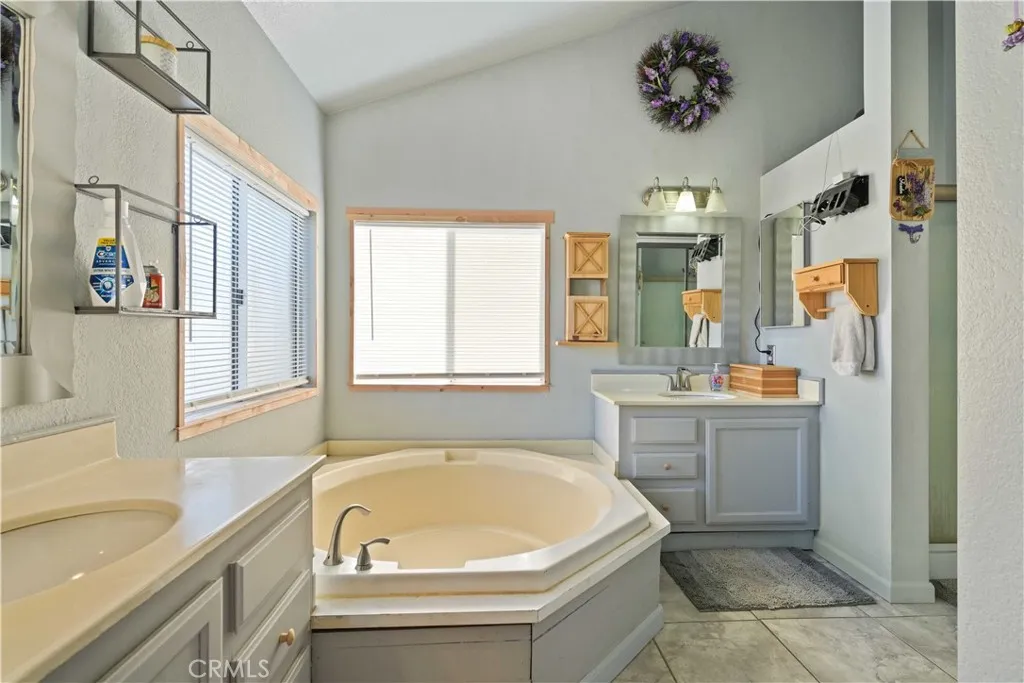 Additional image 45 of 20060 Shadow Island Drive, Canyon Country, CA 91351