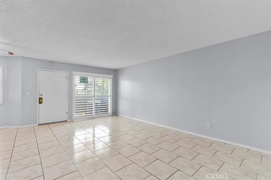 Additional image 13 of 13100 Bromont Avenue Unit 15, Sylmar, CA 91342