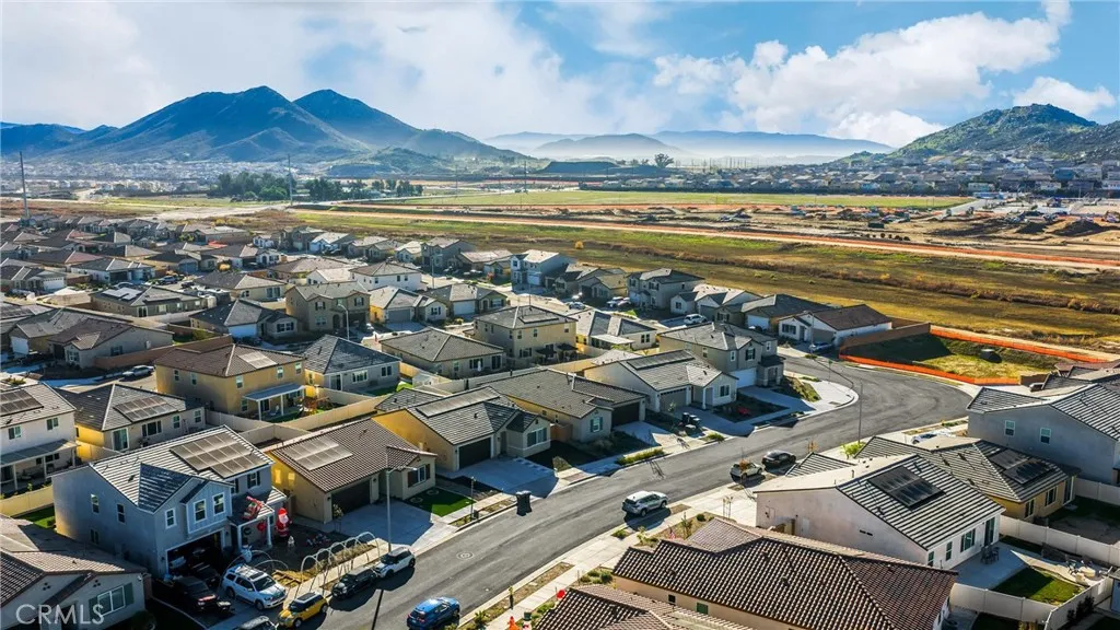 Property image for 29146 Hondo Lane, Winchester, CA 92596