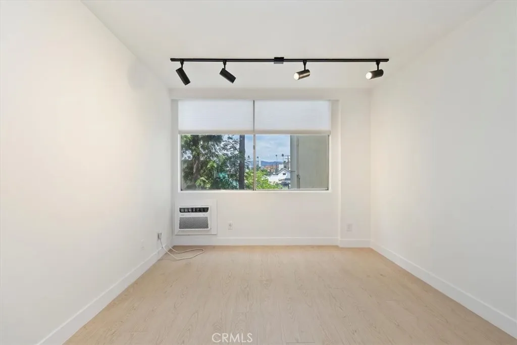 Additional image 51 of 320 S Ardmore Ave Unit 233, Los Angeles, CA 90020