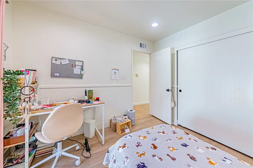 Additional image 24 of 26 Seton, Irvine, CA 92612