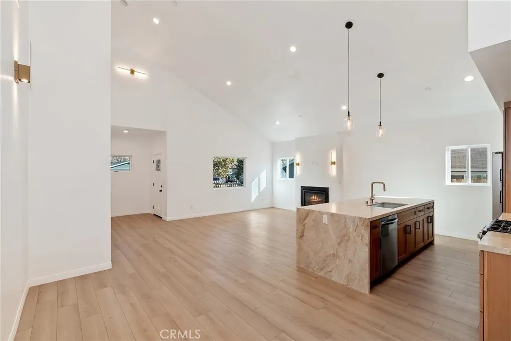 Additional image 19 of 304 San Anselmo, Big Bear City, CA 92314