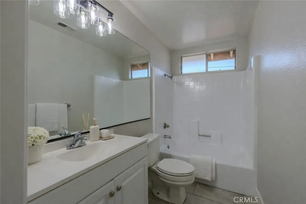 Additional image 9 of 632 Parkview Dr, Lake Elsinore, CA 92530