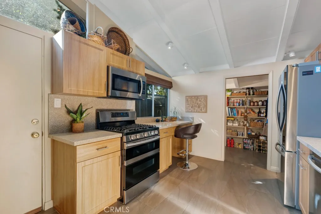 Additional image 58 of 6500 Jumilla, Woodland Hills, CA 91367