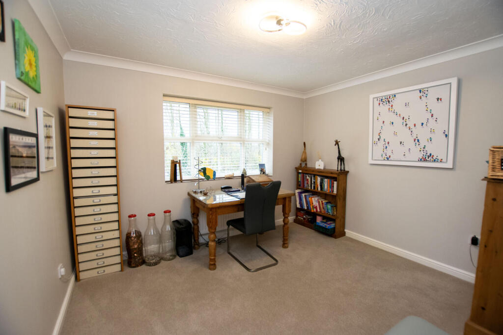 Additional image 12 of Stirling Way, Welwyn Garden City