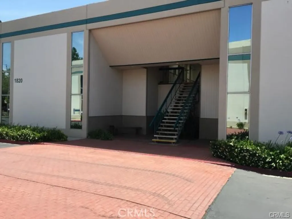 Additional image 5 of 1820 Garry Avenue E Unit 208, Santa Ana, CA 92705