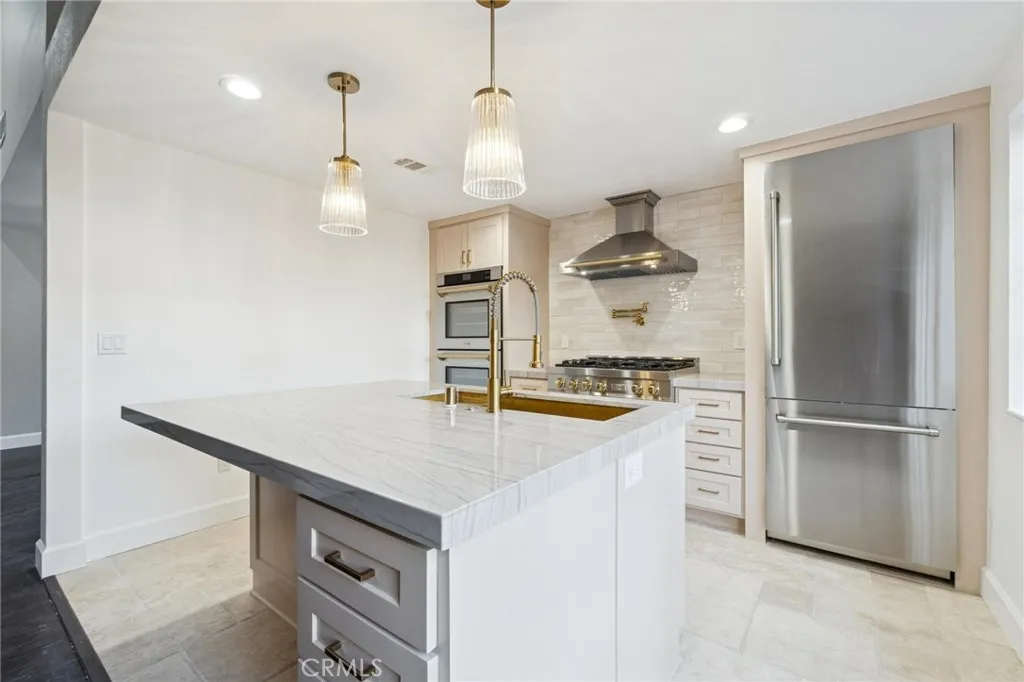 Additional image 62 of 19725 Collins Road, Canyon Country, CA 91351