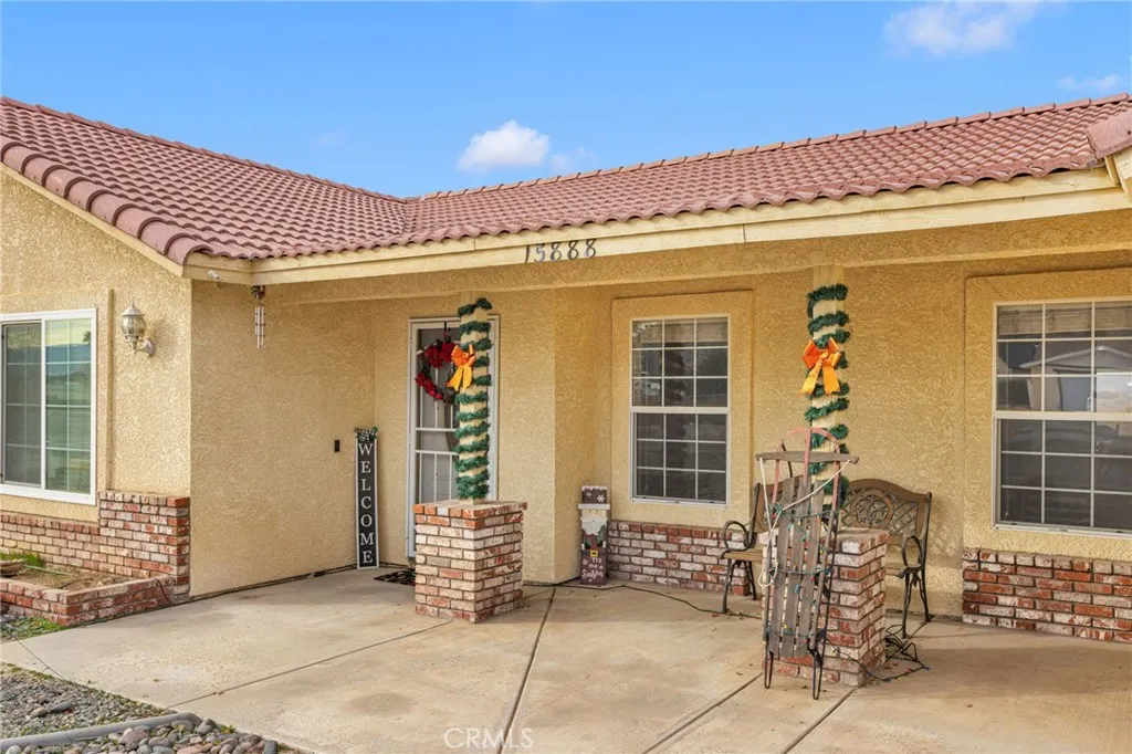 Additional image 4 of 15888 Saint Timothy Rd, Apple Valley, CA 92307