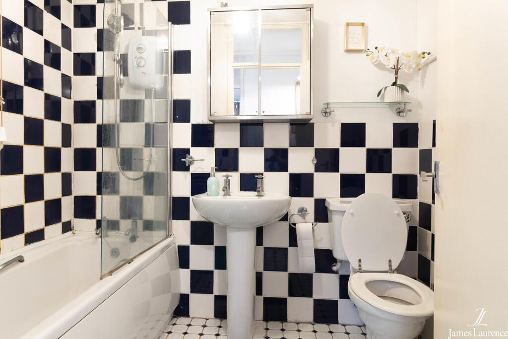 Additional image 13 of Warwick Crest, Edgbaston, Birmingham