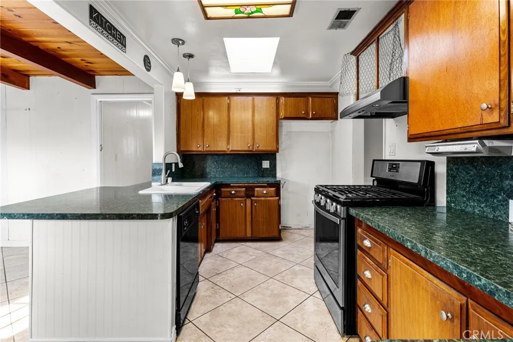 Additional image 9 of 1045 Cathedral Way, Pomona, CA 91768