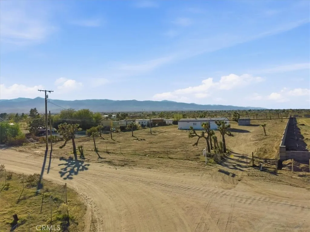 Additional image 6 of 11878 Pacific Road, Phelan, CA 92371