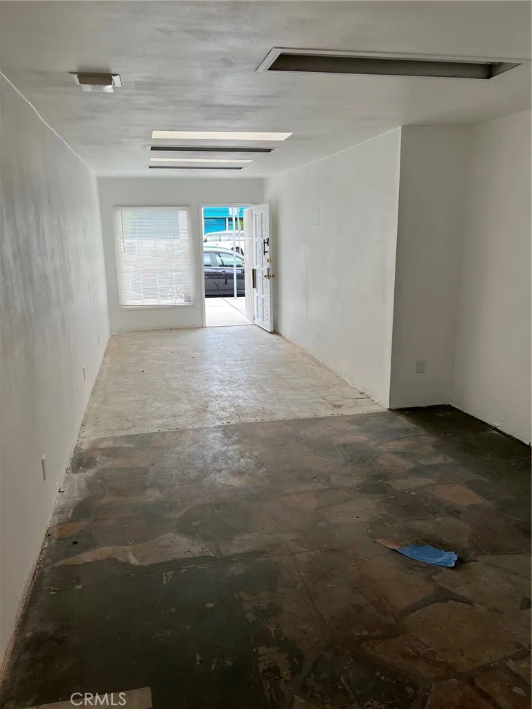 Additional image 71 of 2200 W Burbank Boulevard, Burbank, CA 91506