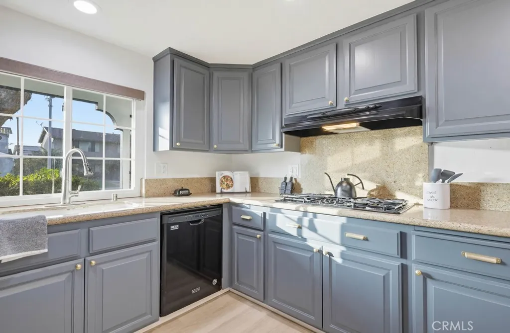 Additional image 18 of 10232 Hialeah Dr, Cypress, CA 90630