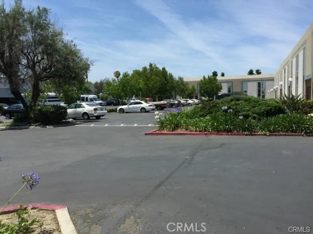 Additional image 3 of 1820 Garry Avenue E Unit 208, Santa Ana, CA 92705