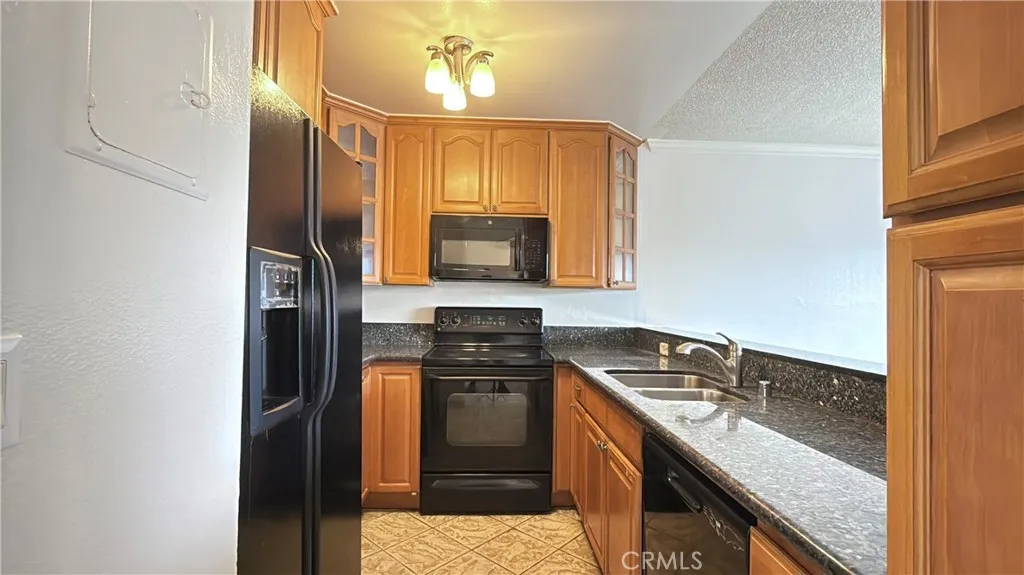 Additional image 15 of 20930 Parthenia Street Unit 216, Canoga Park, CA 91304