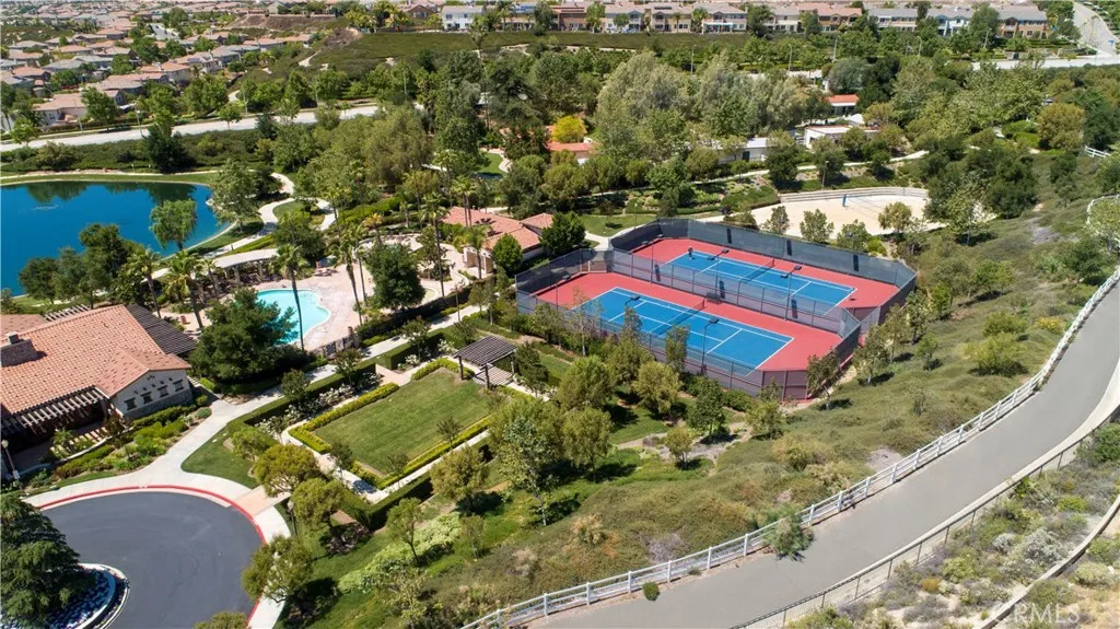 Additional image 101 of 24112 Joshua Dr, Valencia, CA 91354