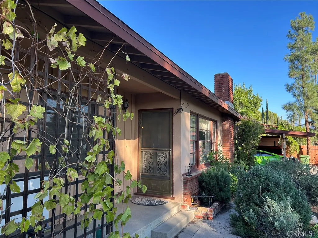 Additional image 10 of 10553 McBroom, Sunland, CA 91040