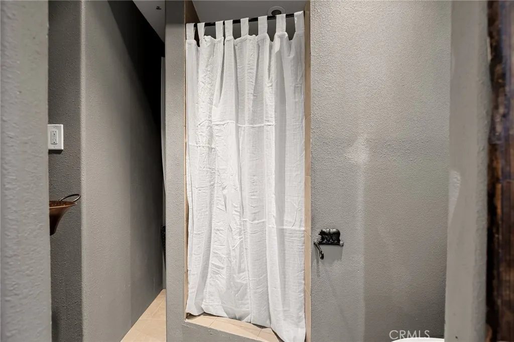 Additional image 39 of 196 Ponderosa Dr, Cedar Glen, CA 92321