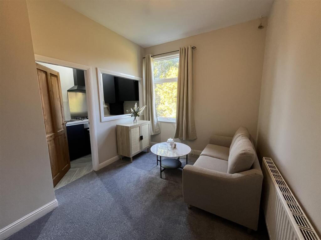 Additional image 8 of Grove Avenue, Moseley, Birmingham