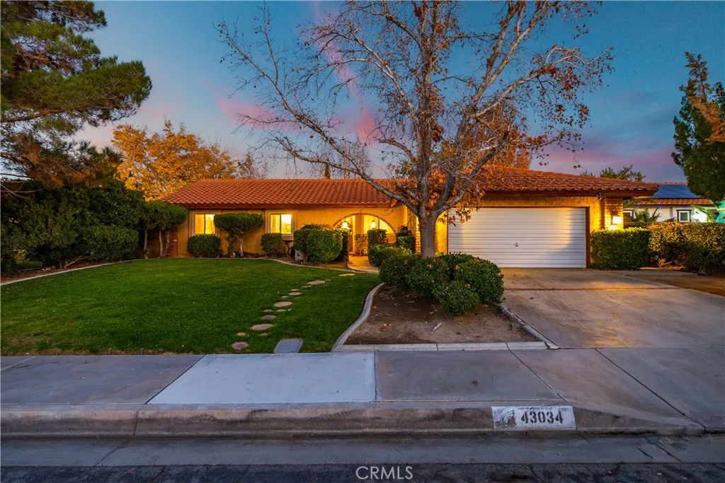 Additional image 5 of 43034 Cherbourg Ln, Lancaster, CA 93536