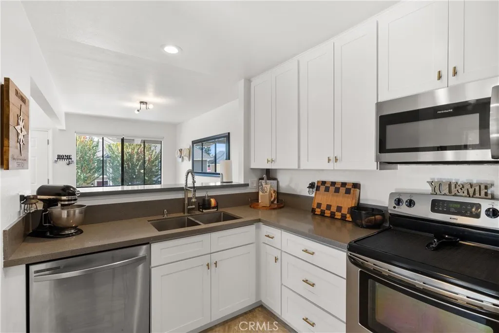 Additional image 12 of 700 W Walnut Ave Unit 25, Orange, CA 92868