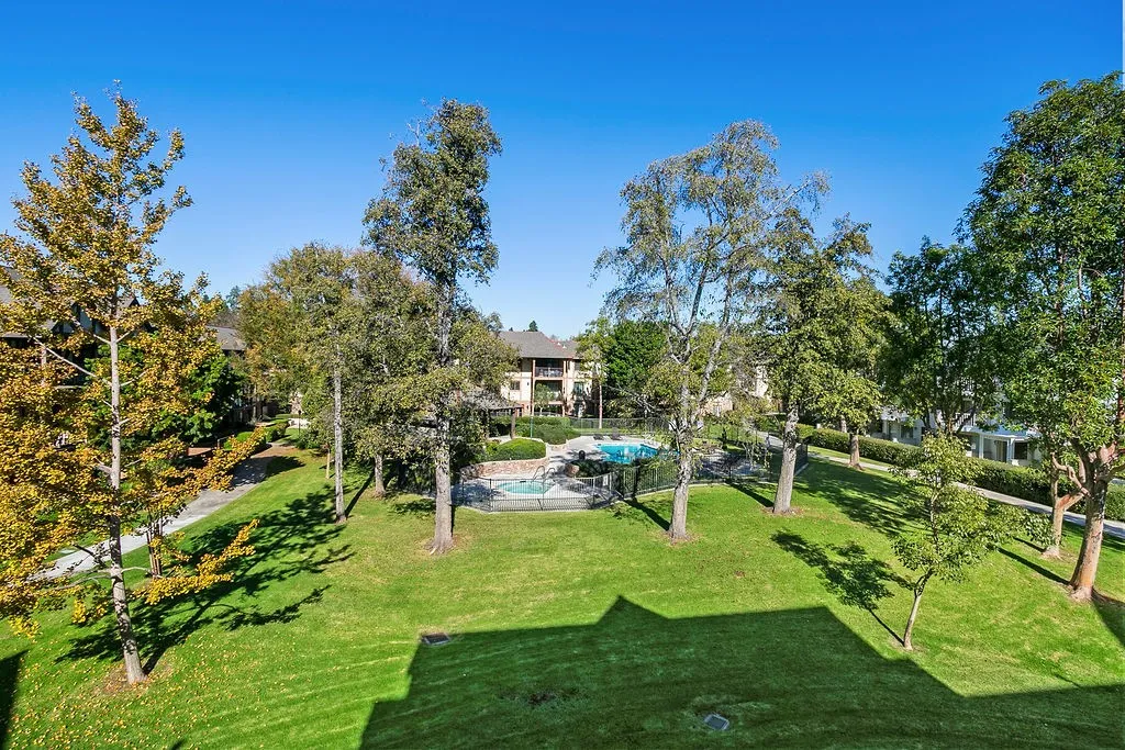 Additional image 5 of 3683 S Bear St Unit J, Santa Ana, CA 92704