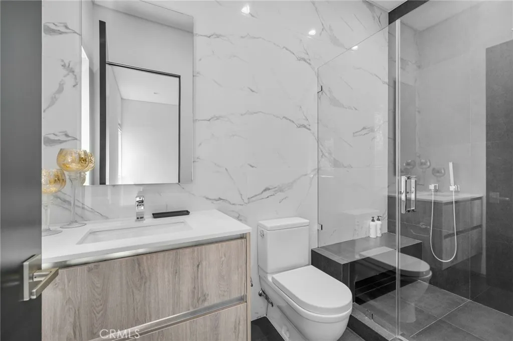 Additional image 98 of 15231 Greenleaf Street, Sherman Oaks, CA 91403