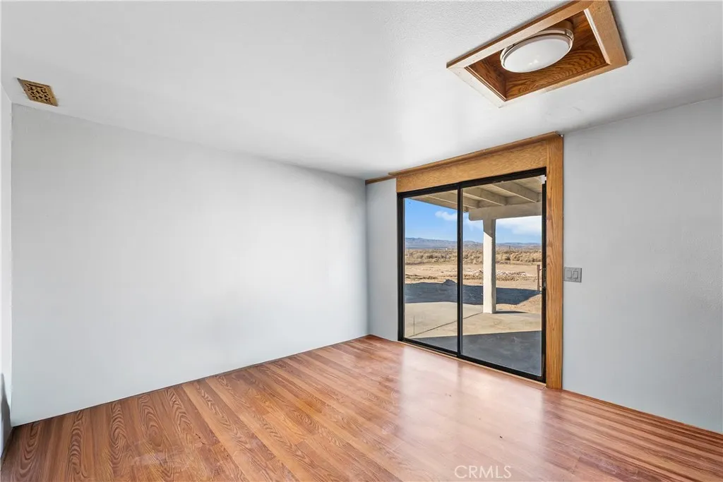 Additional image 46 of 49225 West 45th ST W, Lancaster, CA 93536