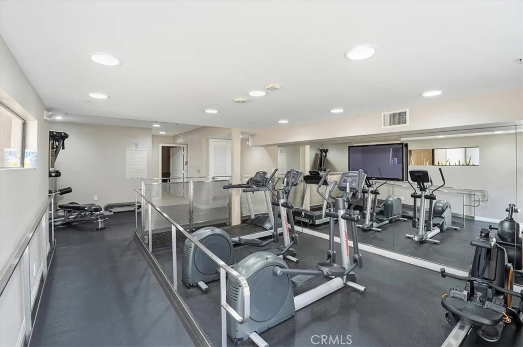 Additional image 82 of 7320 Hawthorn Avenue Unit 108, Los Angeles, CA 90046