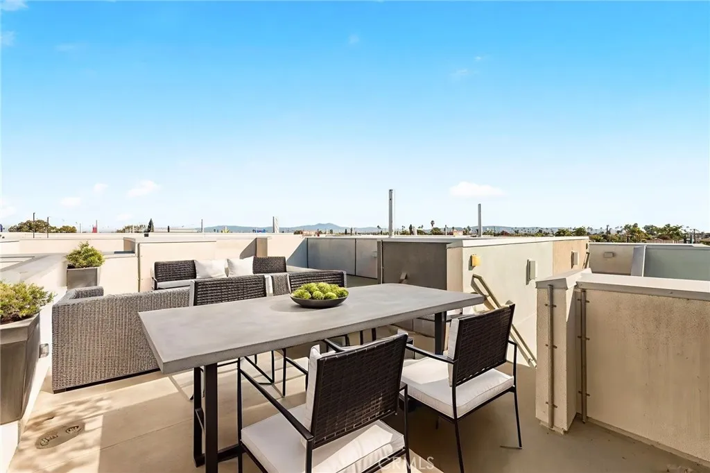 Additional image 60 of 143 Mercer, Costa Mesa, CA 92627