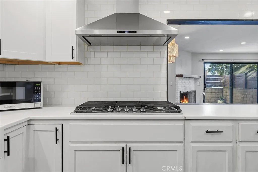 Additional image 7 of 7231 Balboa Boulevard Unit A, Lake Balboa, CA 91406