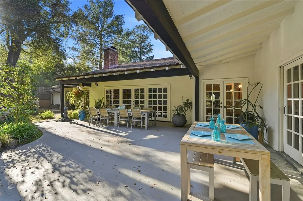 Additional image 52 of 15936 Valley Wood Road, Sherman Oaks, CA 91403