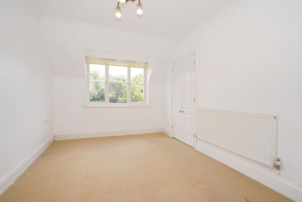 Additional image 10 of Canonsfield Road, WELWYN