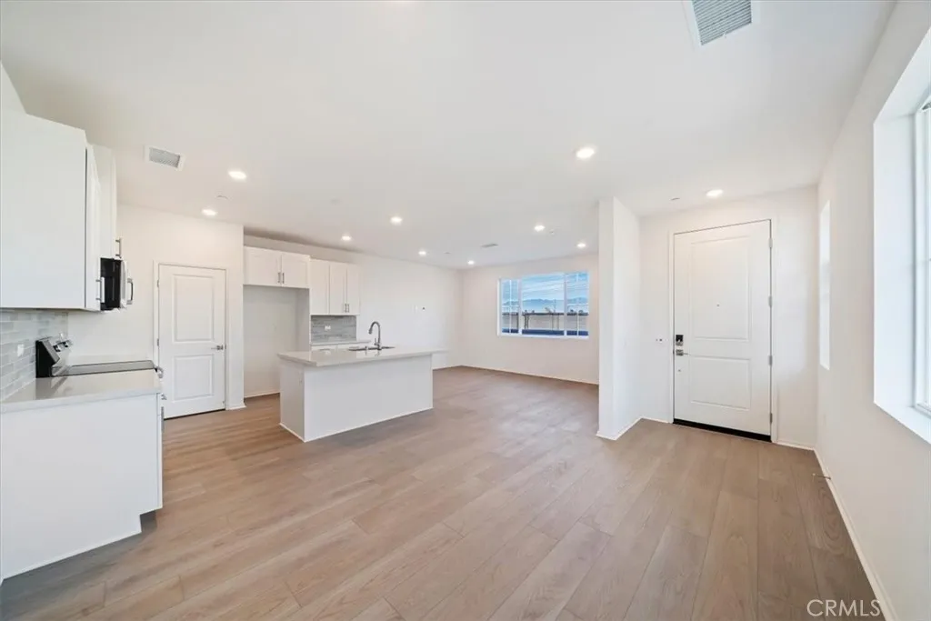 Additional image 6 of 3560 S Eichler Paseo, Ontario, CA 91761