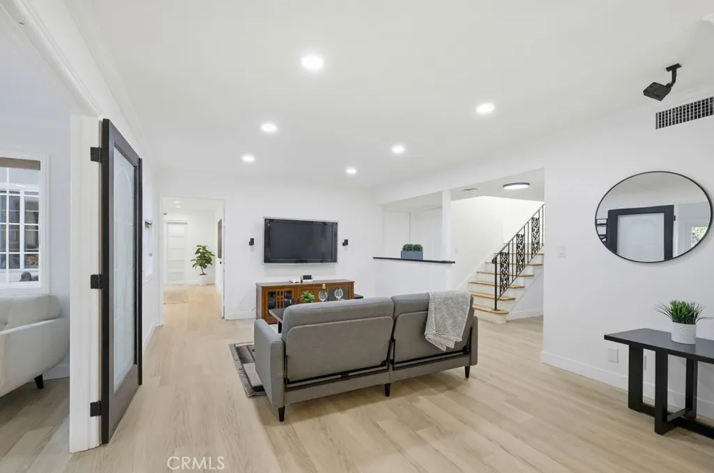 Additional image 7 of 10232 Hialeah Dr, Cypress, CA 90630